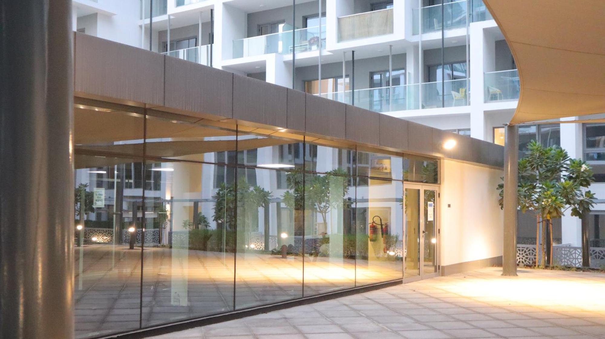 Oasis Grove Stylish 2br Retreat In Masdar * Abou Dabi