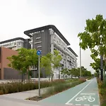Oasis Grove Stylish 2Br Retreat In Masdar City